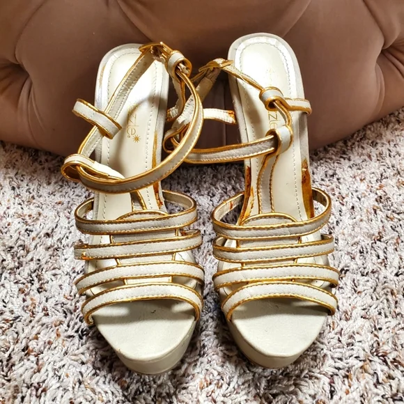 Shoe Dazzle Gold Accented Ankle Strap Heels - Picture 1 of 16